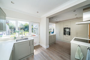 KITCHEN- click for photo gallery